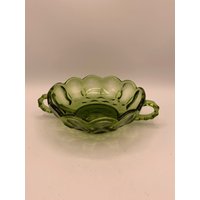 Vintage Anchor Hocking Fairfield Avocado Grün Griffschale von MidModzilla