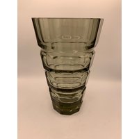 Graue Schwere Kunst Glas Abstrakte Vase/Skulptur - Sehr Ungewöhnlich Geschliffenes Erstaunliches Schweres Glasstück Bezaubernd von MidModzilla