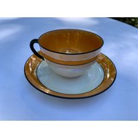 Kpm Berlin, Deutschland - Kaffee "Kaffe" Tasse Und Untertasse Set Opalescent Weiße Mit Orange Schwarzen Bands Super Fine China Schön von MidModzilla