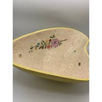 Selten Creek Turn Keramik - Vintage Niere Geformt Schale Gelb Mit Blumen Und Freckled Glasur So Schön Pristine Zustand von MidModzilla