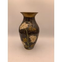 Vintage Emaille Messing Vase - Weiße Blumen Tolle Metallarbeit So Schön von MidModzilla