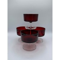 Vintage Luminarc Arcoroc | Von Cristal D'arques-Durand Cavalier Ruby - Red Pedestal Champagne/Sherbet Glasses Made in France 4Er Set von MidModzilla