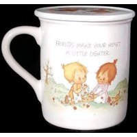 Vintage Betsy Clark Hallmark Tasse 1983 Picknick Kätzchen Design von Midcenturymugs