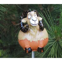 Keramik Gartendeko Bergziege Gartenstecker Kugel Frostfest Handgemacht Handbemalt Von Midene Art Studio von MideneArtStudio