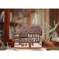 Midene Keramik Haus Teelicht Kerzenhalter Wohnkultur Sammlerstück Handgefertigte Miniatur Replik Von Tanners Straßburg B252 Tiny House von MideneArtStudio