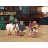 Midene Keramik Räucherkegelhalter Raumdekoration Fantasy House Collection R219 + R501 | Set 2 Artikel von MideneArtStudio