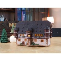 Midene Keramikhaus Teelicht Kerzenhalter Handmade Sammlerstück Clay Miniaturhaus Nachbildung Neues Schloss in Gießen C239 Minihaus Midene Keramikhaus Teelicht Kerzenhalter Handmade Sammlerstück Clay Miniaturhaus Nachbildung Neues Schloss in Gießen C239 Minihaus von MideneArtStudio