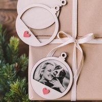 Weihnachtskugel Aus Holz | Diy Foto Geschenke Zu Weihnachten Geschenkanhänger Christbaumschmuck Weihnachtskugel Aus Holz | Diy Foto Geschenke Zu Weihnachten Geschenkanhänger Christbaumschmuck von MikasLaserart