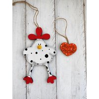 Huhn Ornament Selbstgemachter Weihnachtsschmuck Weihnachtsgeschenke Für Freunde Neues Wohnornament Hölzernes Basteln Weihnachtsdekoration von MilaKitchenDecor