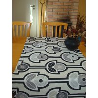 Leinen Tischdeko Mit Stilisierten Blumen. Schwarz-Weiß Tischdecke 40 X 56 cm Leinen Tischdeko Mit Stilisierten Blumen. Schwarz-Weiß Tischdecke 40 X 56 cm von MilaStyle