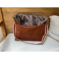 Hundetasche Hazel Rostfarben/Caramelfarben Aus Kunstleder Umhängetasche Hundebeutel von MildredsHundeausst