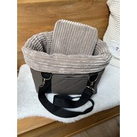 Hundetasche Scarlett Taupe-Beige Aus Kunstleder Und Cord von MildredsHundeausst
