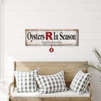"Anpassbares "Oysters R in Season" Schild | Wand-Kunstdruck Auf Echtholz von MillWoodArt