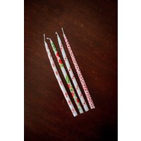 Handbemalte Mini Steckkerzen Rote Mohnblume & Herzen, 4Er Set von MilosCreativeGoods