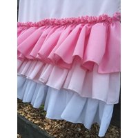 Kommode Oder Tischläufer Mit 3 Rüschen Und Farbauswahl Kommode Oder Tischläufer Mit 3 Rüschen Und Farbauswahl von MimiAndMe2