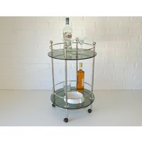 Vintage Servierwagen/Hollywood Regency Cocktail Barwagen Mid Century Modern Chrom Und Glas von MimisShelf