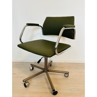 Komplett Restaurierter Olive Bürostuhl Von Kovona, Czekoslovakia 1970Er Jahre Komplett Restaurierter Olive Bürostuhl Von Kovona, Czekoslovakia 1970Er Jahre von MimosaVintageArt