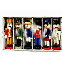 Vintage Holz Weihnachten Nussknacker Ornament Set Von 6 Christbaumschmuck von MinasTreasureChest