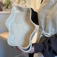 Gesprenkelte Steingut Backform Für Brownie Keramik Tortenform Handgemachte Schüssel Wabi Sabi Gericht Gewellte Tonschüssel Zum Servieren Gesprenkelte Steingut Backform Für Brownie Keramik Tortenform Handgemachte Schüssel Wabi Sabi Gericht Gewellte Tonschüssel Zum Servieren von MineBurgessCeramics