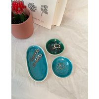 Keramik Blau Und Grün Mini Beilagenteller Für Gewürz Handgemachte Kleine Untertassen Schmuckstück Geschirr Geschenk Sie von MineBurgessCeramics
