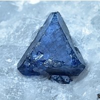Dreieck-Form Beendete Seltene Natürliche Blaue Spinell-Kristallprobe 208 Gramm von MineMinerals