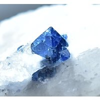 Natürliche Blaue Spinell Kristall Specimen 57 Gramm Natürliche Blaue Spinell Kristall Specimen 57 Gramm von MineMinerals