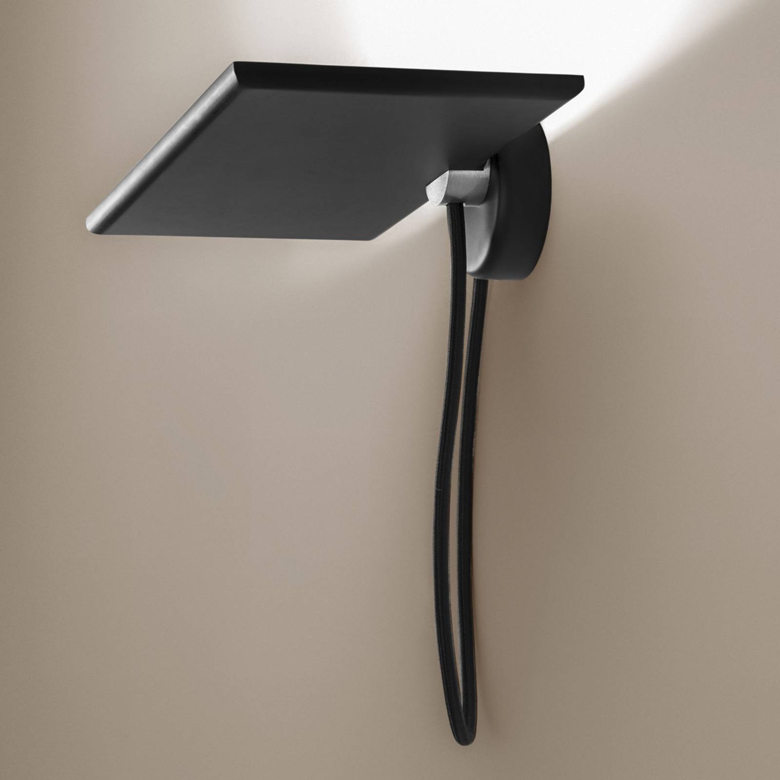 ICONE GiuUp LED-Wandfluter dezentral 20W, schwarz ICONE GiuUp LED-Wandfluter dezentral 20W, schwarz von ICONE