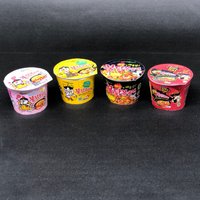 Smyng Noodle Cup Miniature-Kühlschrank-Magnet von MiniaturebyKreasi