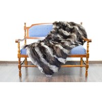 Echte Fuchsfell Decke Schwarzer Silberner Teppich, Handgemacht in Griechenland Echte Fuchsfell Decke Schwarzer Silberner Teppich, Handgemacht in Griechenland von MinkGlamourFur