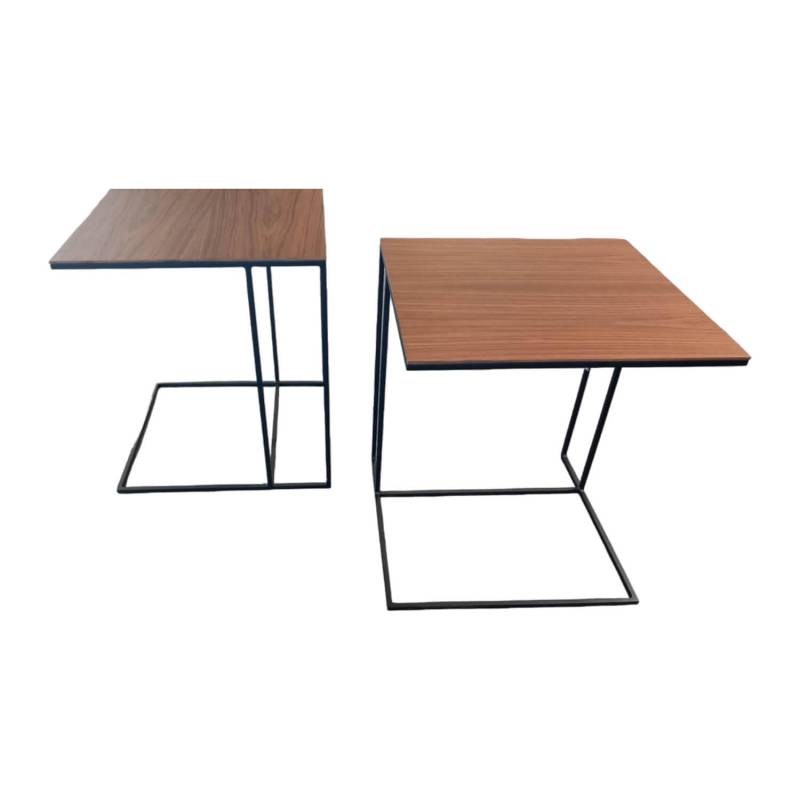 2er-Set Beistelltisch Leger Nussbaum Gestell Metall Matt Schwarz von Minotti