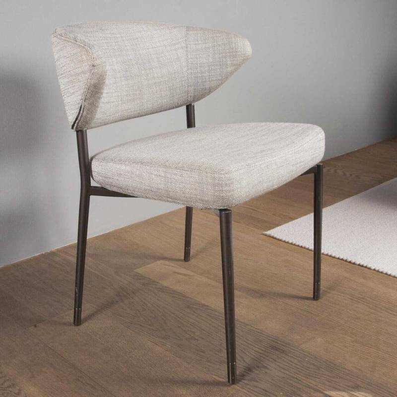 2er-Set Stuhl Mills Stoff Amos Col.10 Granito Beige Gestell Schwarz von Minotti