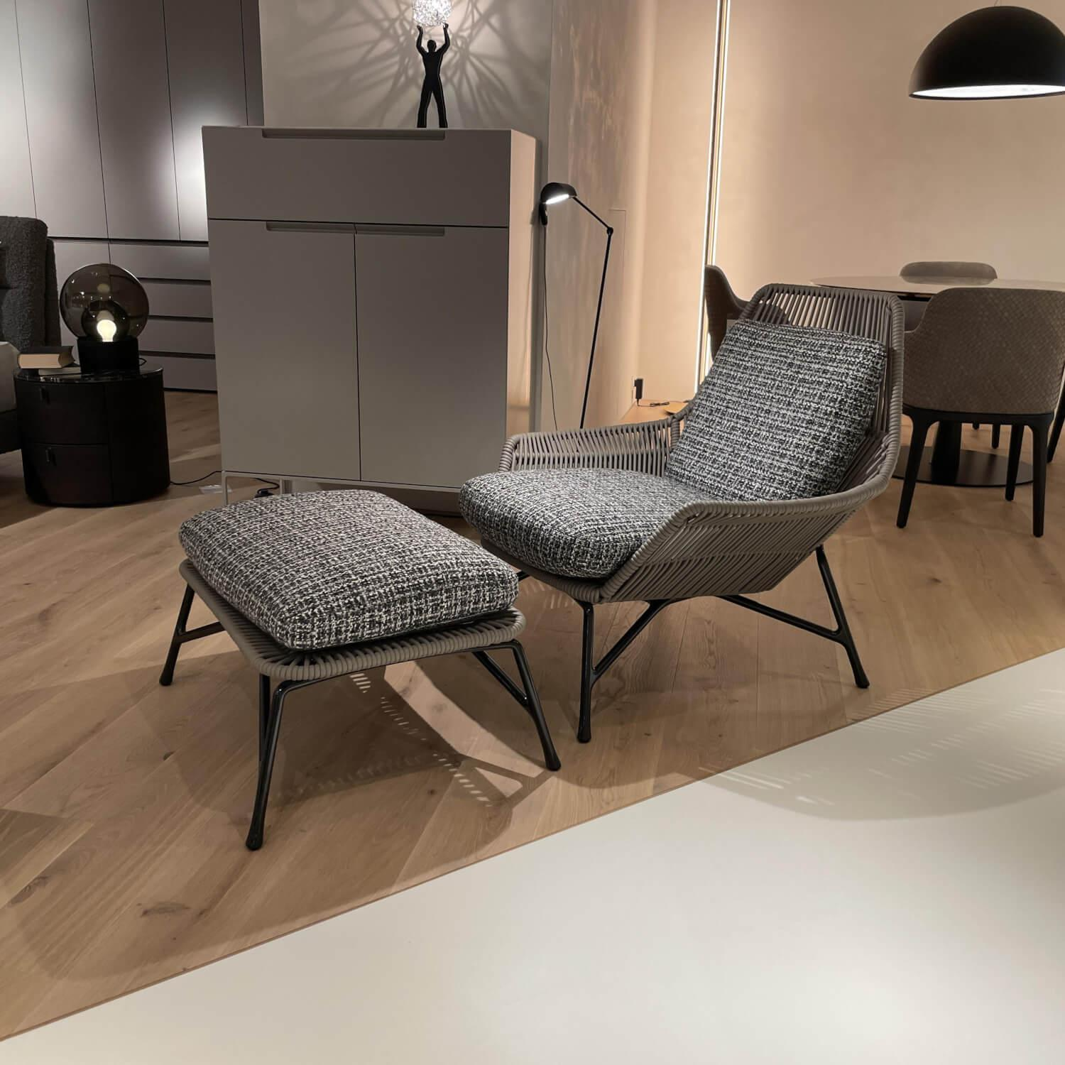 Sessel Prince Indoor Cord Ledergepflecht Grau mit Hocker von Minotti