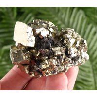 Wunderschöner Pyrit Mit Sphalerit, Kristallen, Mineralien, Naturkristall N5156 von Minterest