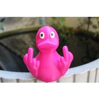 Böse Badeente Zeigt Doppel Mittelfinger/ Rubber Duck/ Bad Deko/ Stinkefinger Böse Badeente Zeigt Doppel Mittelfinger/ Rubber Duck/ Bad Deko/ Stinkefinger von MinzaMinza