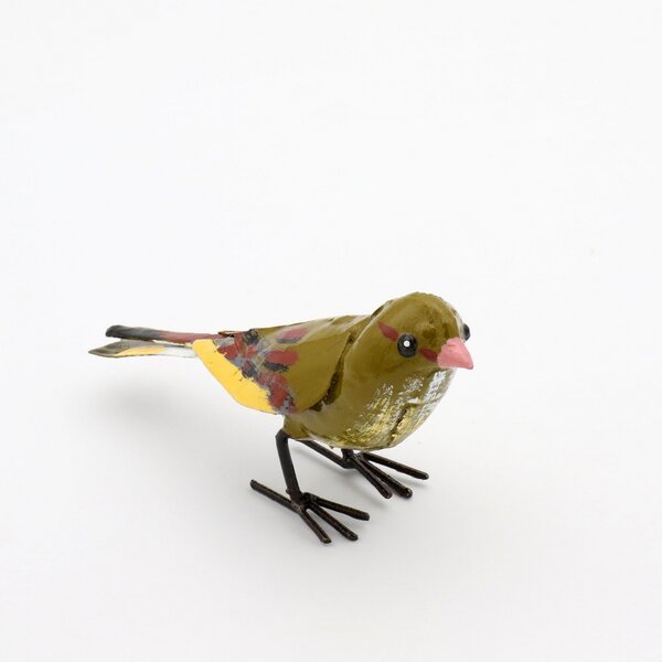 Mio Moyo Grünfink - Vogel aus Recycling-Metall zur Gartendekoration von Mio Moyo