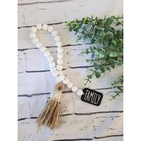 Holzperlengirlande, Rae Dunn Inspiriert, Tiered Tray Dekor, Einweg Buchstapel Holzperlengirlande Mit Quasten von MiracleDesignsShop