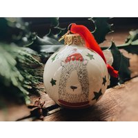 Porzellan Christbaumkugel Bär Weihnachtsbaum Christbaumschmuck Weihnachten Baumschmuck Weihnachtskugel Rot Grün Keramik Handarbeit Porzellan Christbaumkugel Bär Weihnachtsbaum Christbaumschmuck Weihnachten Baumschmuck Weihnachtskugel Rot Grün Keramik Handarbeit von MirahKERAMIK