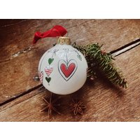 Porzellan Christbaumkugel Herz Baum Christbaumschmuck Weihnachten Baumschmuck Weihnachtskugel Rot Grün Keramik Handarbeit Porzellan Christbaumkugel Herz Baum Christbaumschmuck Weihnachten Baumschmuck Weihnachtskugel Rot Grün Keramik Handarbeit von MirahKERAMIK
