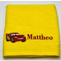 Besticktes Handtuch Für Kinder Mit Wunschname Und Motiv, 100% Baumwolle, 500Gr/M2 Besticktes Handtuch Für Kinder Mit Wunschname Und Motiv, 100% Baumwolle, 500Gr/M2 von Miridiana