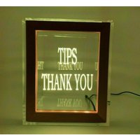 Fantastisch Einzigartiges Eye Catching Tip Box Raffle Fund Raiser Spendenglas Personalisiertes Graviertes Led 16 Farben Wechseln 18 cm B X 8, 5 H von MirrorManiaDesigns