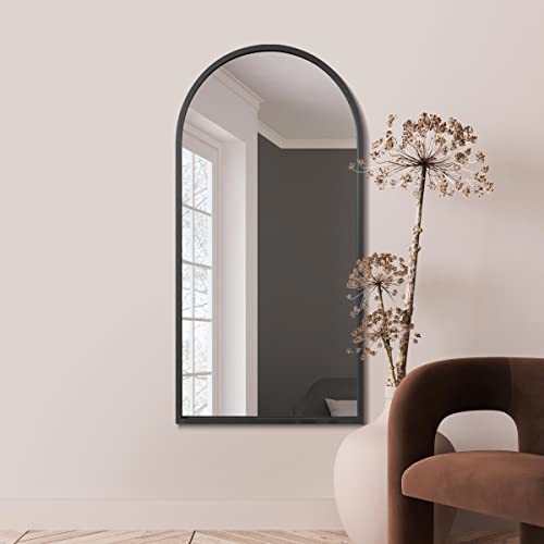 MirrorOutlet The Arcus Wandspiegel, gerahmt, 140 x 70 cm, silberfarbenes Spiegelglas mit schwarzer Allwetter-Rückseite, gewölbt, Schwarz von MirrorOutlet