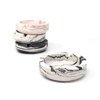 Marmoriertes Ban - Jesmonit Aschenbecher Marmoriertes Ban - Jesmonit Aschenbecher von MisceStudio