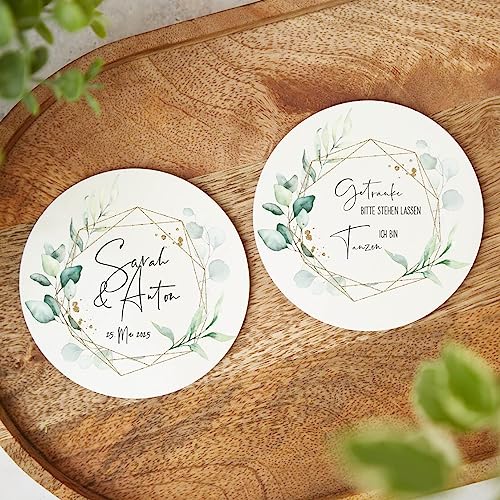 Bierdeckel Hochzeit personalisiert Botanical Eukalyptus in grün & Gold Hochzeit Polterabend JGA Junggesellenabschied Glas-Untersetzer mit Namen & Hochzeitsdatum 50 Stück (Eukalyptus mit Goldrand) von Miss Lovely