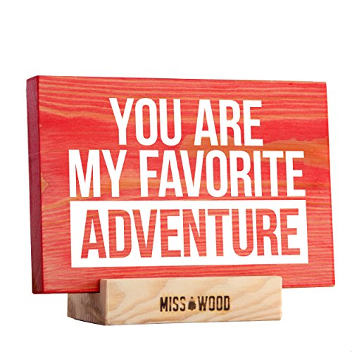 Miss Wood Woody S Deko-Objekt, Holz, inklusive Ständer mit Favourite Adventure, Babyrosa von Miss Wood