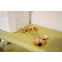 4Er Set Messing Kaffee Löffel Mit Knoten Design 4Er Set Messing Kaffee Löffel Mit Knoten Design von MissAntique