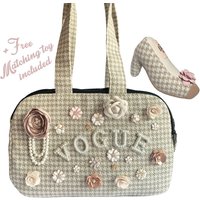 Wunderbare Blumen Hundetasche, Reißverschluss Lustige Beige Karierte Hundetasche von MissChocoChownelShop