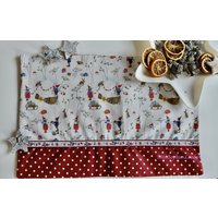 Platzdeckchen, Platzmatte, Tischunterlage, Daniela Drescher Pippa Und Pelle Schneewiese, Weihnachtsgeschenkidee Für Wichtelliebhaber von MissSophiesLaedchen