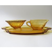 Art Deco Milchkännchen/Sahnekännchen + Schüssel Tablett 30Er Jahre Glas Bernsteinfraben Pressglas von MissTellGeschenke