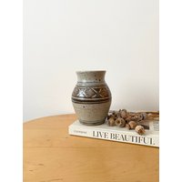Kersey Studio Keramik Vase, Robert Tarling, Steinzeug Braune Handgemachte Natürliches Wohndekor von MissVintageBox