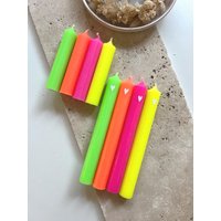 Neon Kerzen Mit Herz, Bunte Kerze, Kurze Stabkerze von MissWildhorse